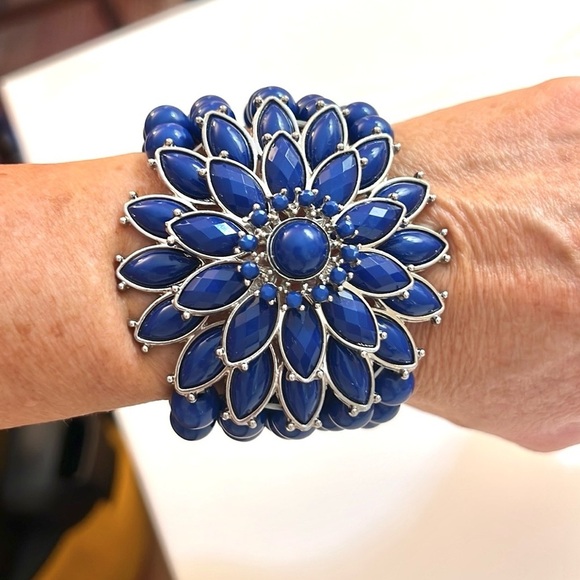 BLUE DAHLIA, Stunning Statement Bracelet, Multi-Stands, Excellent Condition - Picture 6 of 7
